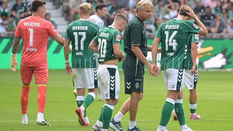 Der SV Werder Bremen hat durch viele Verletzte und fehlende Neuzugänge eine verkorkste Vorbereitung hinter sich. Im Pokal gegen Bielefeld gelten die Bremer sogar bei den Buchmachern als Außenseiter.