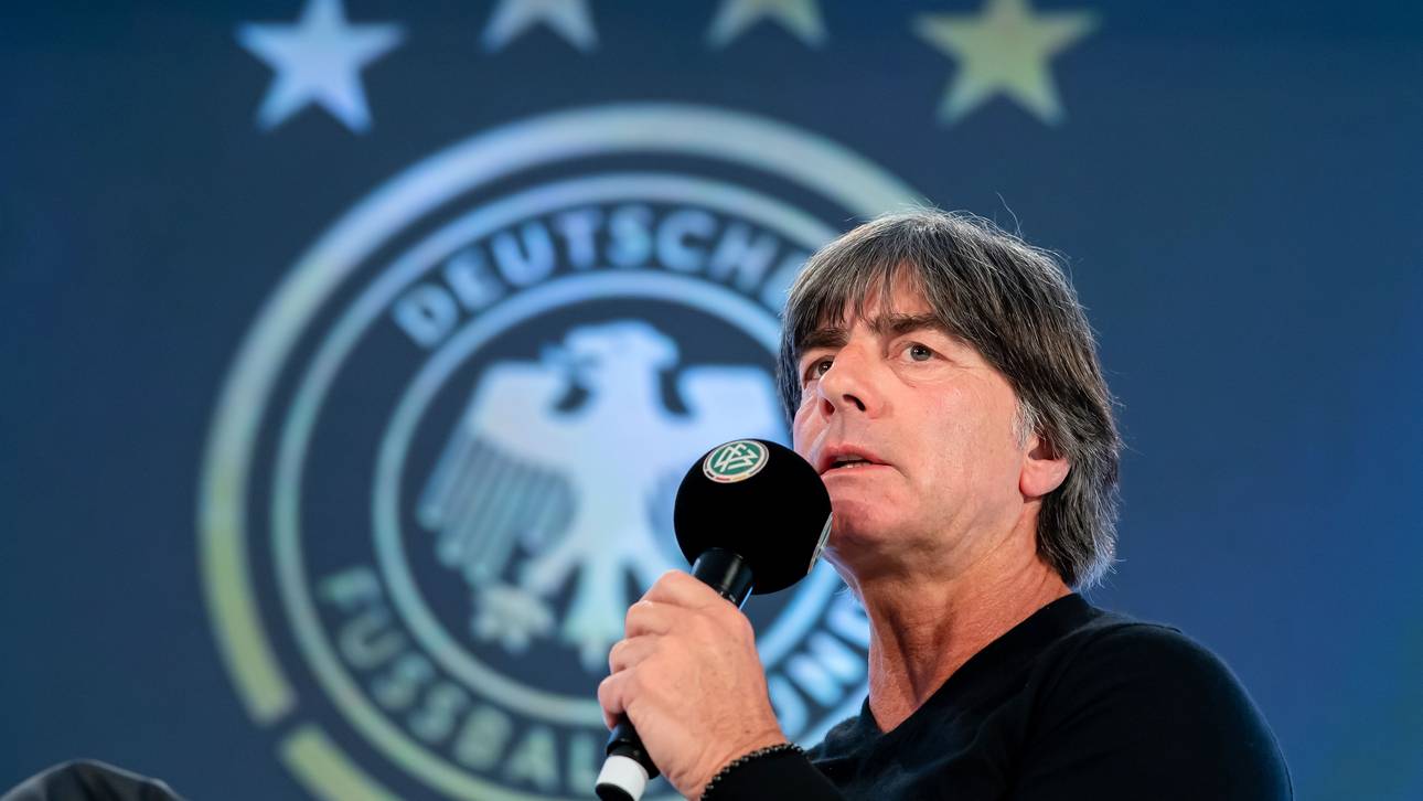Löw erklärt sich und stärkt Neuer