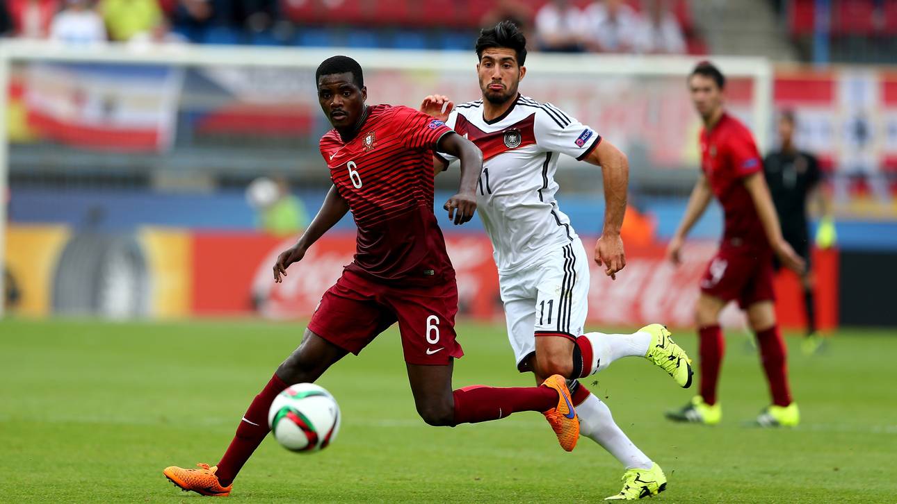 FC Bayern an Carvalho dran