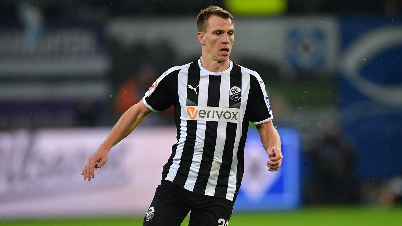 Hamburger SV v SV Sandhausen - Second Bundesliga