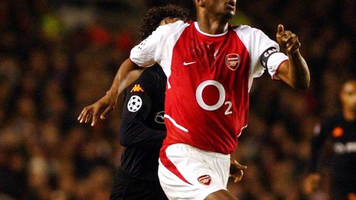 PATRICK VIEIRA: Der Welt- und Europameister war unangefochtener Führungsspieler bei den Gunners. Der Kapitän stand in der Meistersaison 29 Spielen auf dem Platz. Erzielte drei Tore und vier Vorlagen. Inzwischen Trainer bei OGC Nizza.