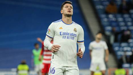 Luka Jovic und Real Madrid – das will bislang einfach nicht funktionieren. Deshalb will der Ex-Eintracht-Büffel zurück in die Bundesliga und zwar am liebsten zum BVB!