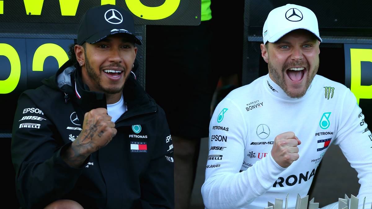 La Stampa: "Bottas, der Diener Hamiltons, wird zum Prinzen, und Mercedes ist wieder allgegenwärtig. Ferrari verschwendet eine Gelegenheit nach der anderen. Vettels dritter und Leclercs fünfter Platz wärmen nicht die Herzen der Ferrari-Fans, die sich mit dem Familienduell zwischen den beiden Piloten begnügen müssen"