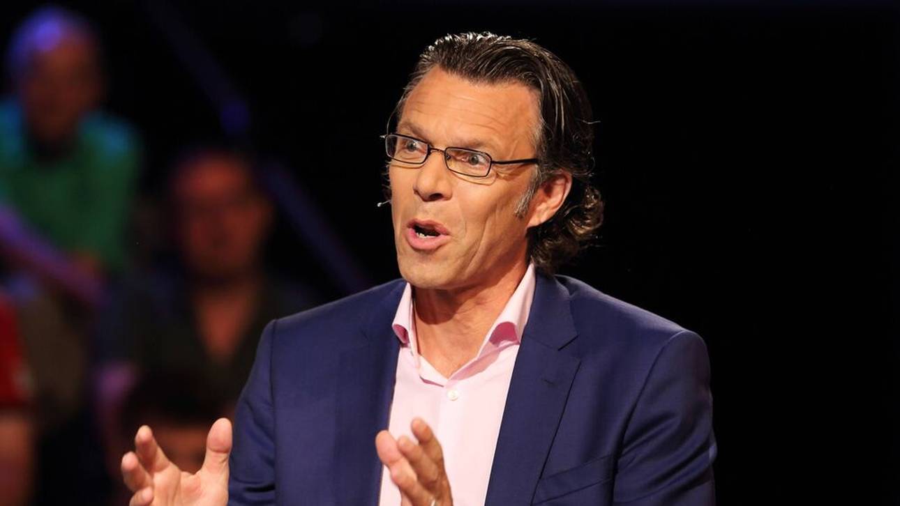 VAR? Schiri-Legende rechnet ab