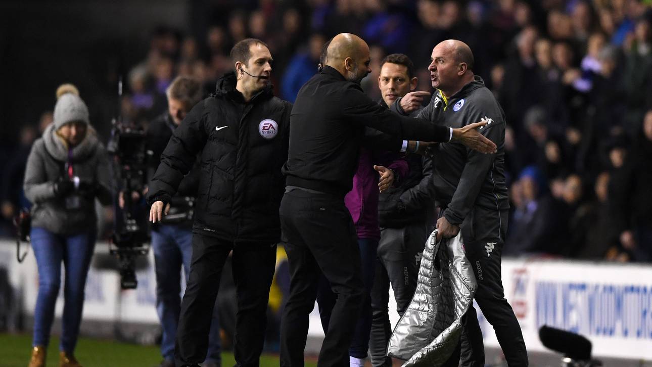 Pep Guardiola geriet mit Wigan-Coach Paul Cook aneinander