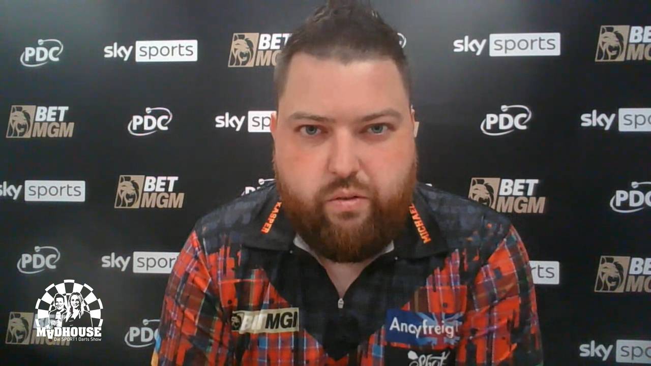 WM in Saudi-Arabien? Darts-Star tobt