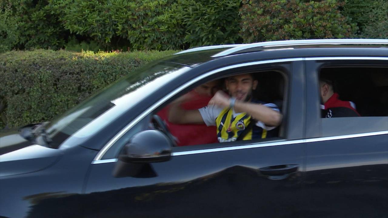 Optimismus pur! Fans empfangen Türkei vor EM-Start euphorisch
