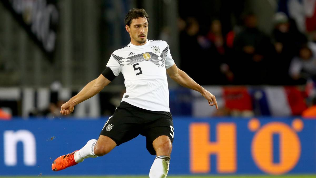 ABWEHR - MATS HUMMELS (FC Bayern München)