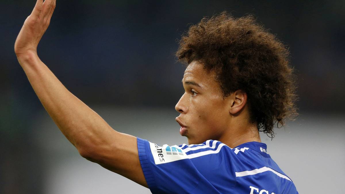 LEROY SANE (Schalke 04): Der 20-jährige Außenbahnspieler ist bislang der Senkrechtstarter der Saison und hat sich bereits in die Notizblöcke der Spitzenvereine gewirbelt. Ob Barcelona, Real Madrid oder Manchester City - schon jetzt werden astronomische Summen für den Jung-Nationalspieler geboten. SPORT1-Prognose: Passiert nichts Verrücktes mehr, wird Sane auch in der Rückrunde das S04-Trikot tragen. Im Sommer dürfte der Youngster bei dieser Entwicklung aber nur schwer zu halten sein
