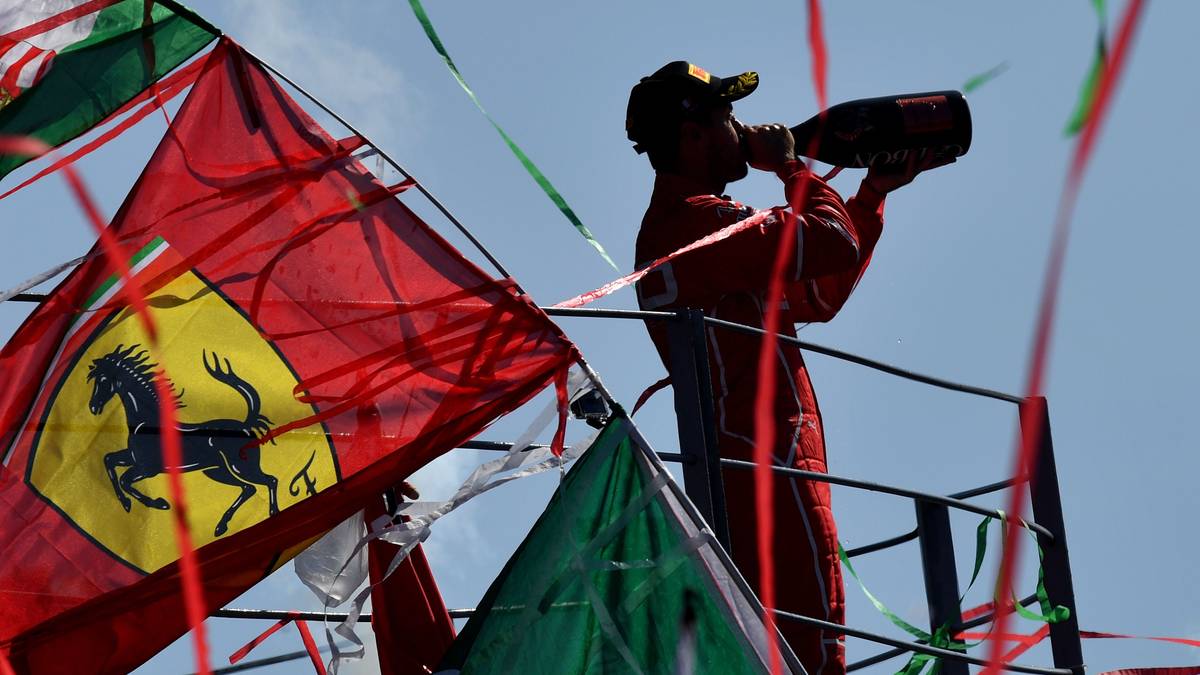 Ein Moment zum Genießen für Vettel, für den es, wie für alle anderen auch, in zwei Wochen in Singapur dann wieder weitergeht