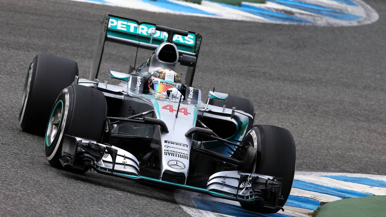 Mercedes wieder auf der Strecke