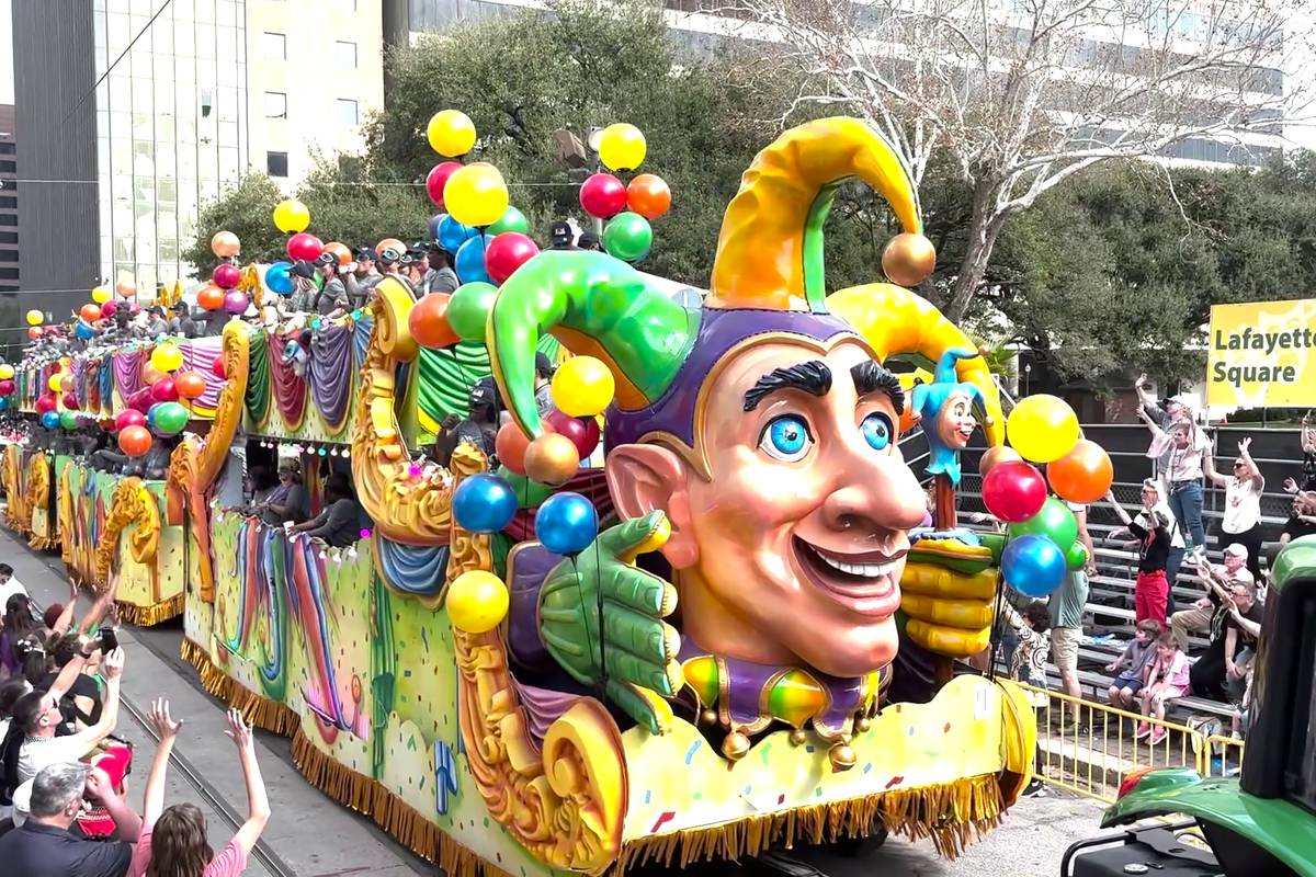 Vor dem Super Bowl findet in New Orleans eine riesige Parade im Mardi-Gras-Stil statt. SPORT1 zeigt die spektakulären Bilder. 