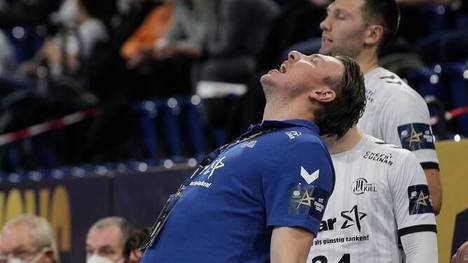 Der THW Kiel um Trainer Filip Jicha sind wütend wegen der Corona-Verordnungen und das Termin-Beharren in der Handball-Bundesliga