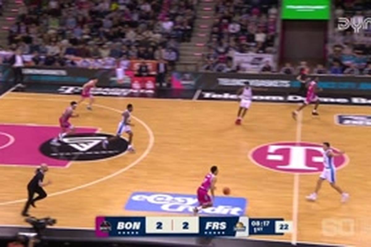 Spiel Highlights zu Telekom Baskets Bonn - SKYLINERS Frankfurt