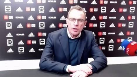 Manchester United verliert zu Hause überraschend gegen Wolverhampton und bleibt damit auf Platz sieben. Ralf Rangnick erklärt, dass er "keinen einfachen Job" angenommen habe.