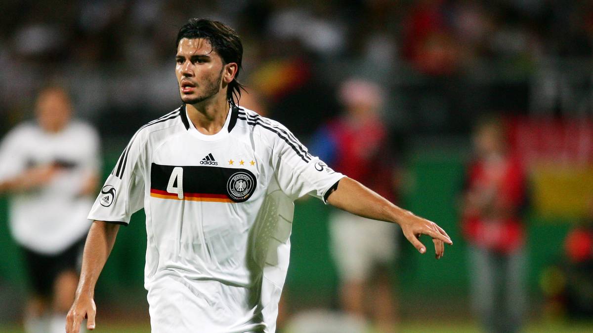 Am 16. August 2007 wurde er erstmals ins Aufgebot der deutschen A-Nationalmannschaft berufen. Der damalige Verteidiger des VfB Stuttgart kam gegen England am 22. August 2007 aber nicht zum Einsatz. Sein Debüt feierte er erst ein Jahr später, am 20. August 2008, beim Testspiel gegen Belgien (2:0). 14 Mal spielte er für die DFB-Auswahl