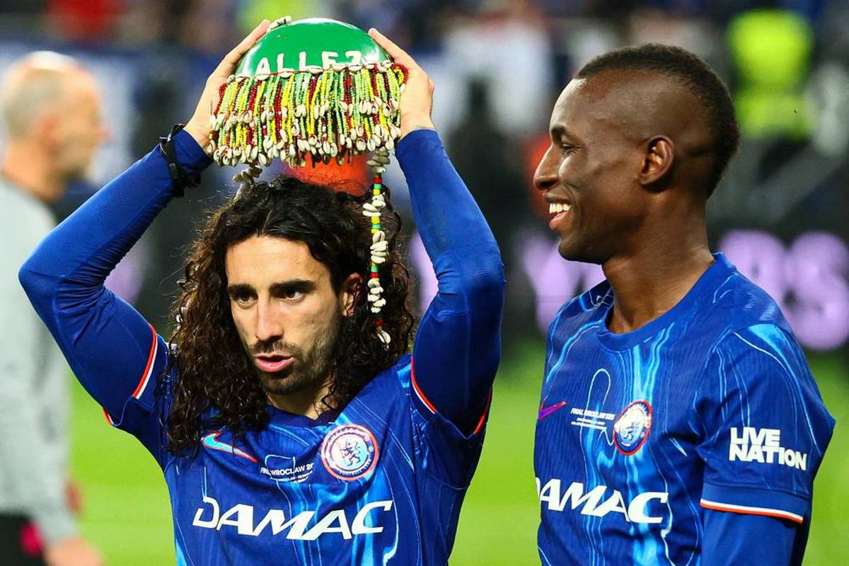 Cucurella als "Titan" gefeiert
