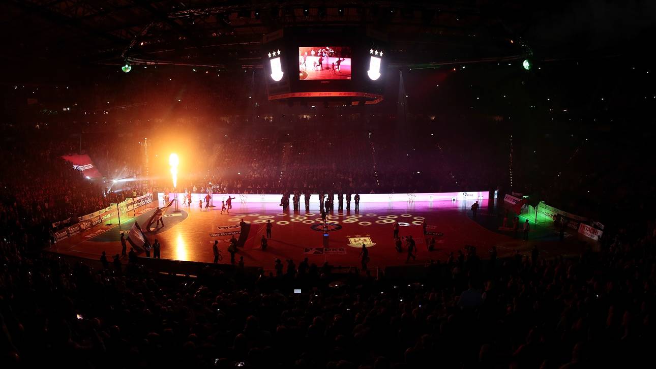 Ex-Meister vor Rekordkulisse