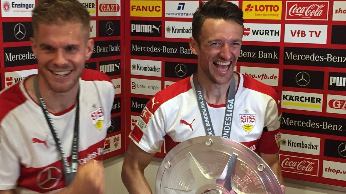 Simon Terodde (l.) und Christian Gentner (r.) haben allen Grund, sich zu freuen