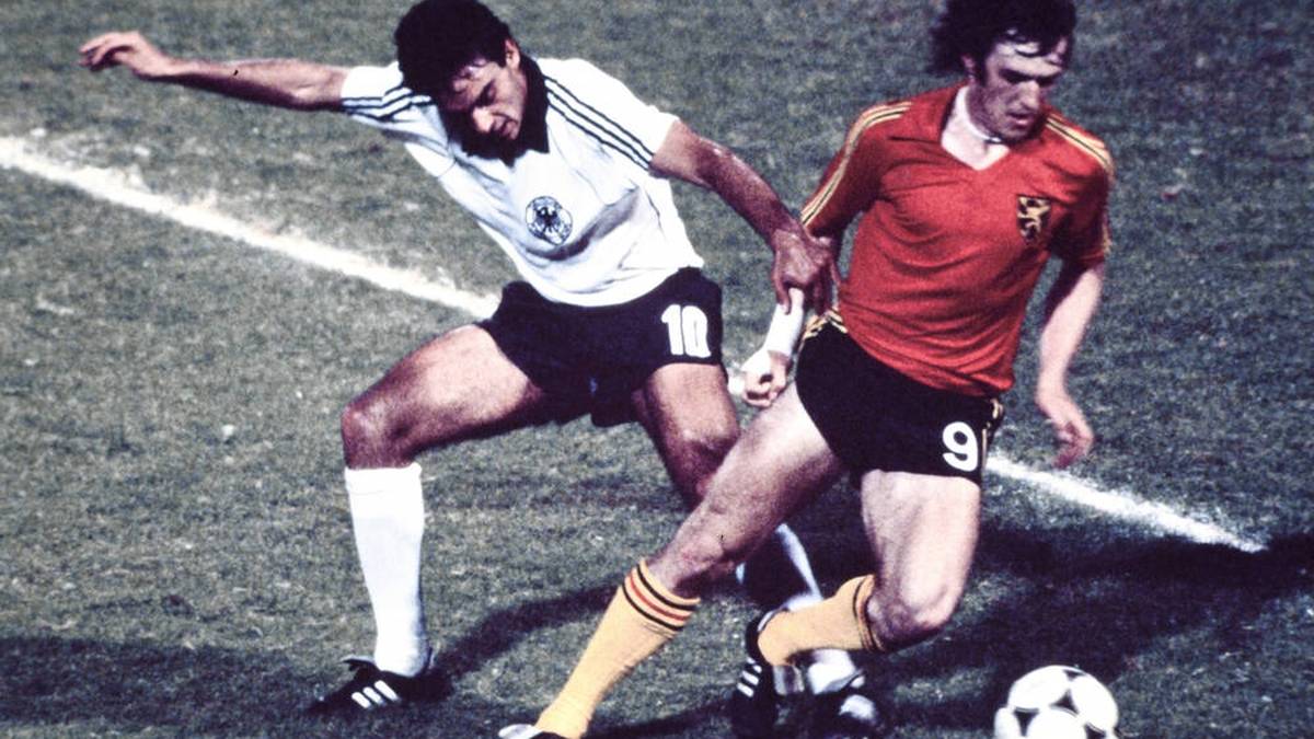 Am 22 Juni bezwang die Mannschaft von Trainer Jupp Derwall im Finale von Rom Belgien mit 2:1 