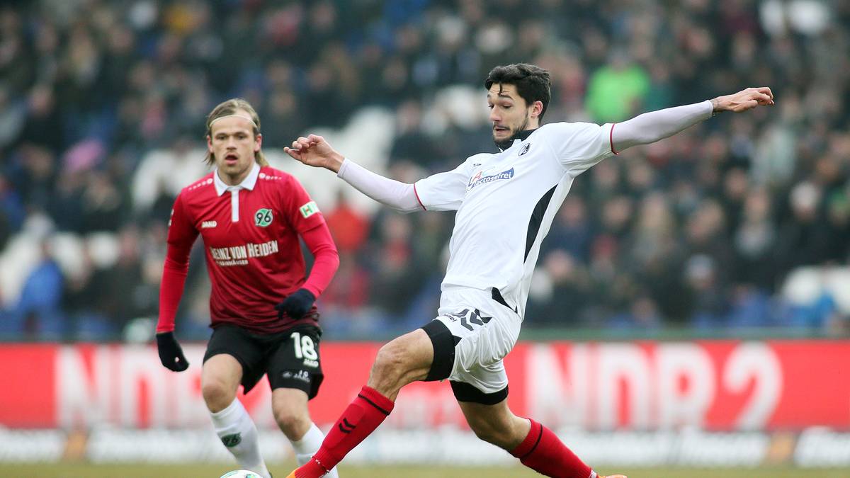 Der SC wehrt sich, aber Felix Klaus legt für die Gastgeber das zweite Tor nach. Der Anschlusstreffer von Manuel Gulde (88.) ändert nichts mehr am Hannoveraner Erfolg 