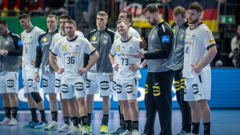 Durch die Niederlage gegen Frankreich steht das DHB-Team in der Hauptrunde erheblich unter Druck. Bereits eine Niederlage könnte das Aus bedeuten.