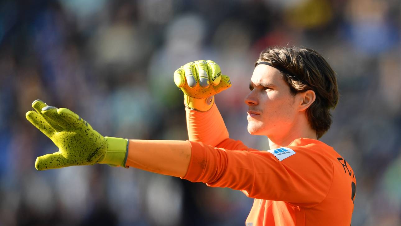 Augsburg bangt um Torwart Hitz