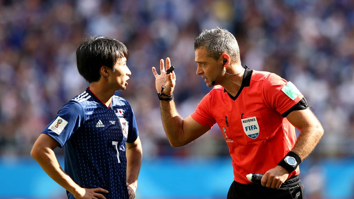 GAKU SHIBASAKI (JAPAN): Einer der unbekannteren Spieler, die sich im WM-Turnier tummeln, ist der defensive Mittelfeldspieler des FC Getafe. Um so beeindruckender war die Leistung beim 2:1 gegen Kolumbien, mit der sich Shibasaki in die Notizblöcke der Scouts gespielt haben dürfte. Seinen bisherigen Marktwert von 1,8 Millionen Euro hat der 26-Jährige jedenfalls schon nach oben getrieben