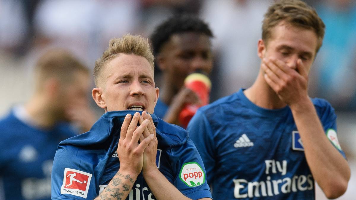 Entsprechend müssten die HSV-Profis deutliche Gehaltseinbußen hinnehmen. Welche Protagonisten begleiten Hamburg nach aktuellem Stand in die 2. Liga, welche kehren dem Dino den Rücken? SPORT1 gibt einen Überblick