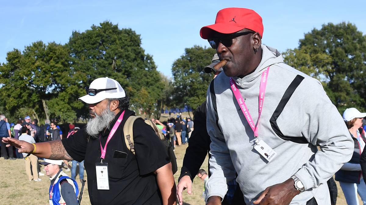 Den Abstecher nach Frankreich nutzt der passionierte Golfspieler direkt noch für einen Besuch des Ryder Cups - Jordan genießt inzwischen sein Leben und ist endlich mit seinem Karriereende im Reinen.