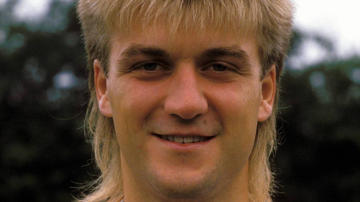 Aus aktuellem Anlass: Dietmar Beiersdorfer, scheidender Vorstandsvorsitzender beim Hamburger SV, einst mit herrlicher Fön-Matte und Vokuhila