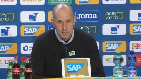 Sebastian Hoeneß ist erleichtert über Hoffenheims Sieg gegen den FC Augsburg. Heiko Herrlich rätselt über die schnellen Gegentore nach der Halbzeit.