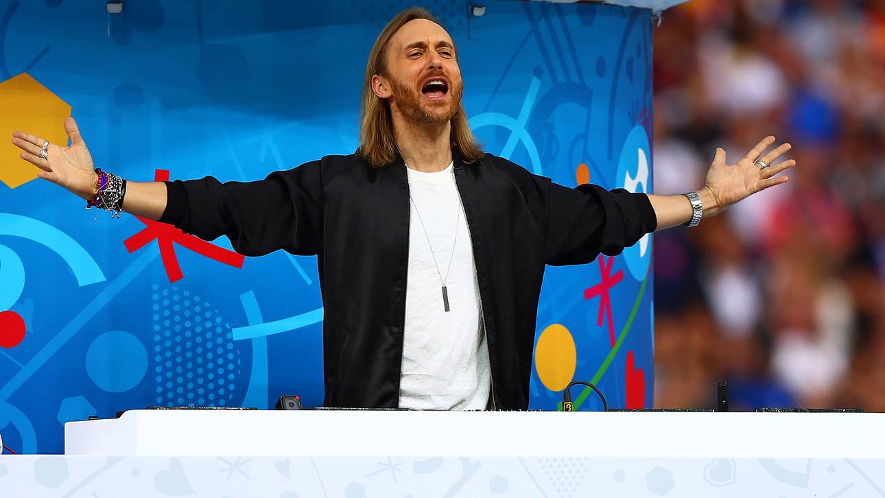 Waalkes veräppelt DJ David Guetta
