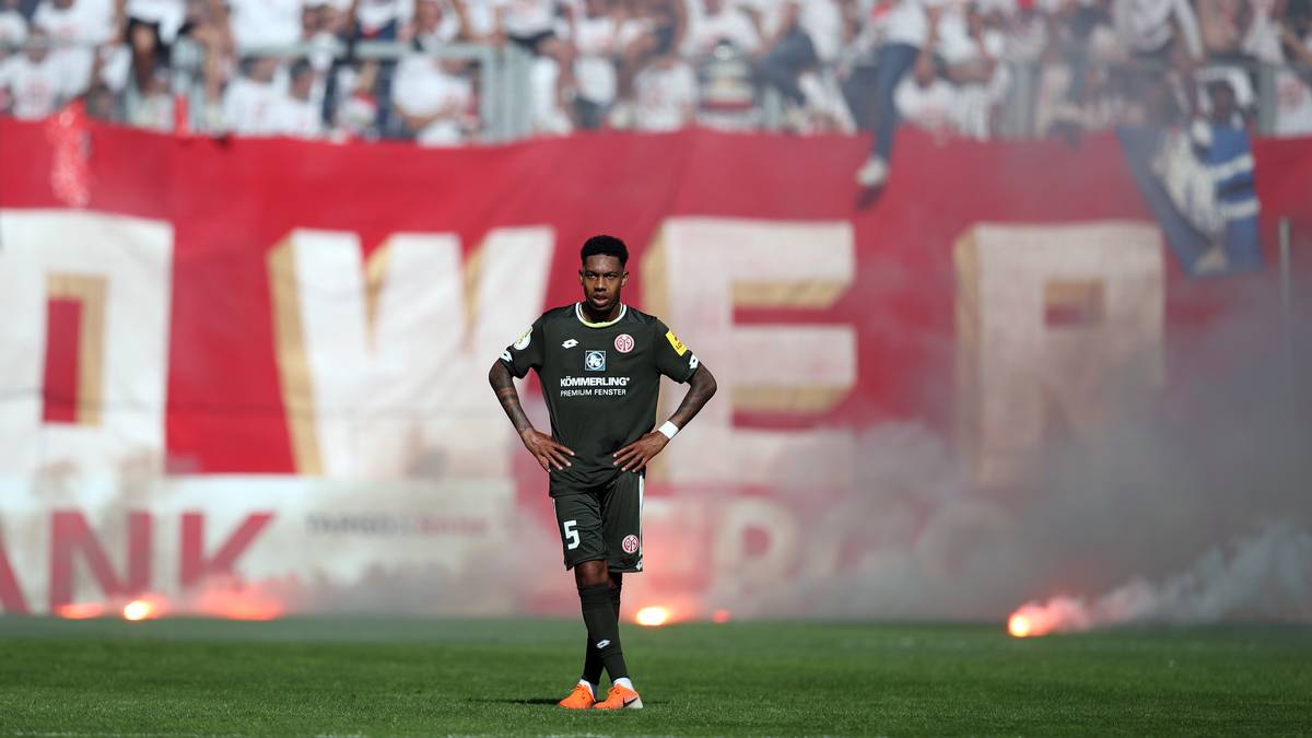 Was bei anderen Vereinen einem Untergangsszenario gleichkommen würde, bringt die Verantwortlichen im beschaulichen Mainz nicht aus der Fassung. Nach dem Verkauf von Jean-Philippe Gbamin an den FC Everton und der Langzeit-Verletzung von Jean-Philippe Mateta könnte etwas Substanz im Kader verloren gegangen sein. Die Neuzugänge müssen ihre Klasse erst unter Beweis stellen