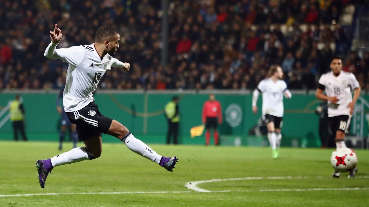 Real und Chelsea heiß auf Toljan