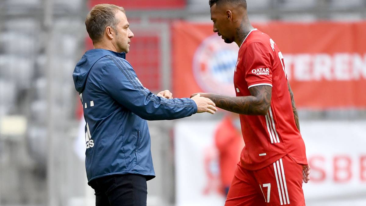 Jérôme Boateng schwärmt in höchsten Tönen von Bayern-Trainer Hansi Flick. 