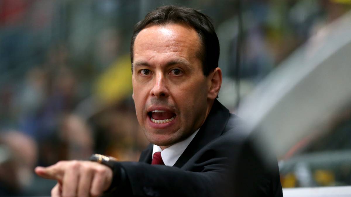 Sturm feiert mit dem Turniersieg beim Deutschland Cup 2015 einen glänzenden Einstand. Durch ein 5:2 gegen die USA sichert sich die DEB-Auswahl zum insgesamt siebten Mal den Triumph beim Heimturnier und verteidigt zudem den Titel aus dem Vorjahr erfolgreich