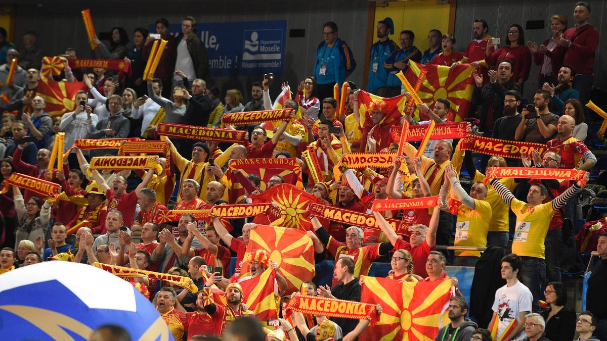 Den mazedonischen Fans ist keine Reise zu weit. Auch in Metz steht die gelb-rote Wand hinter ihrem Team. Mit Erfolg: Mazedonien schlägt Angola mit 31:22 und ist weiterhin ungeschlagen
