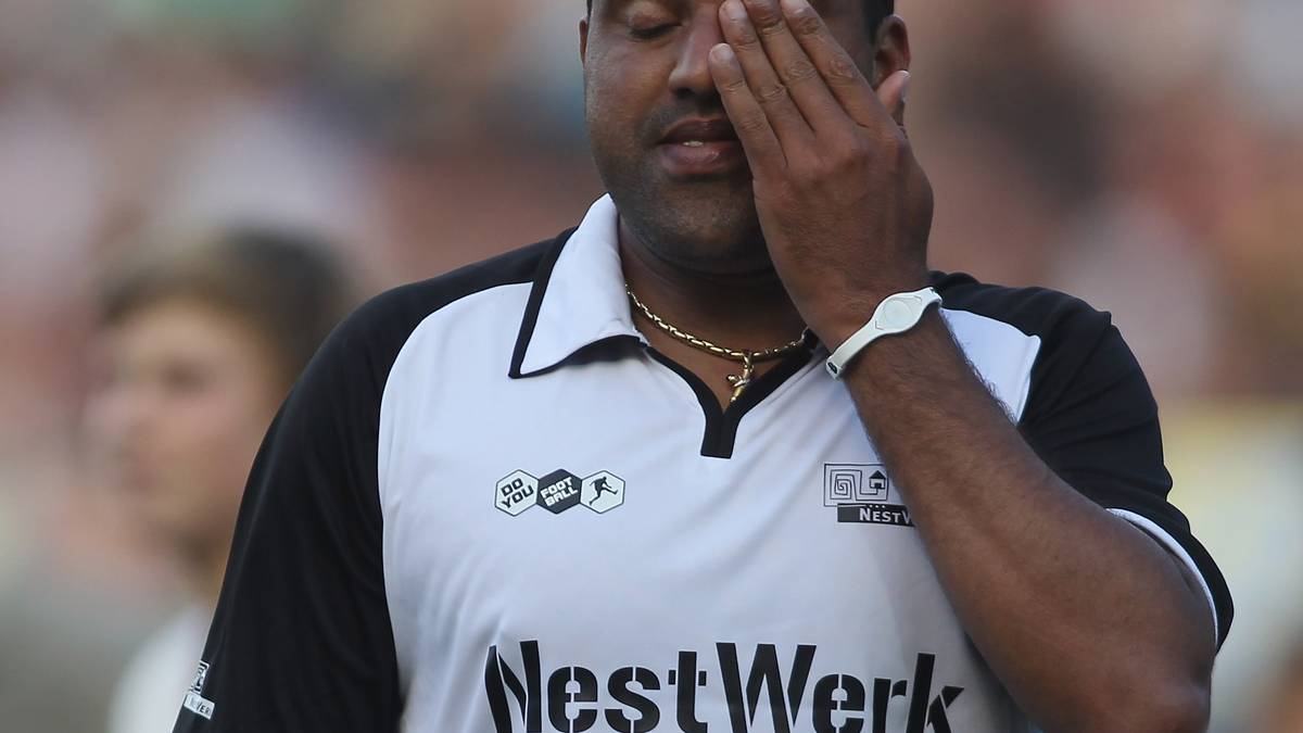 AILTON: Machte vom Dschungelcamp 2012 über eine Gastmoderation von "Upps! - Die Pannenshow" bis hin zu den Stefan-Raab-Shows "Autoball-WM" und "Wok-WM" alles mit. Der Erfolg seiner Single "Ailton" war leider nicht messbar