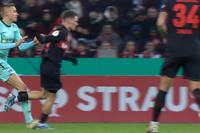 Bayer Leverkusen zieht gegen den SC Paderborn in die nächste Pokalrunde ein. Kurz vor der Halbzeit verliert die Werkself aber Florian Wirtz, der humpelnd in die Kabine muss.