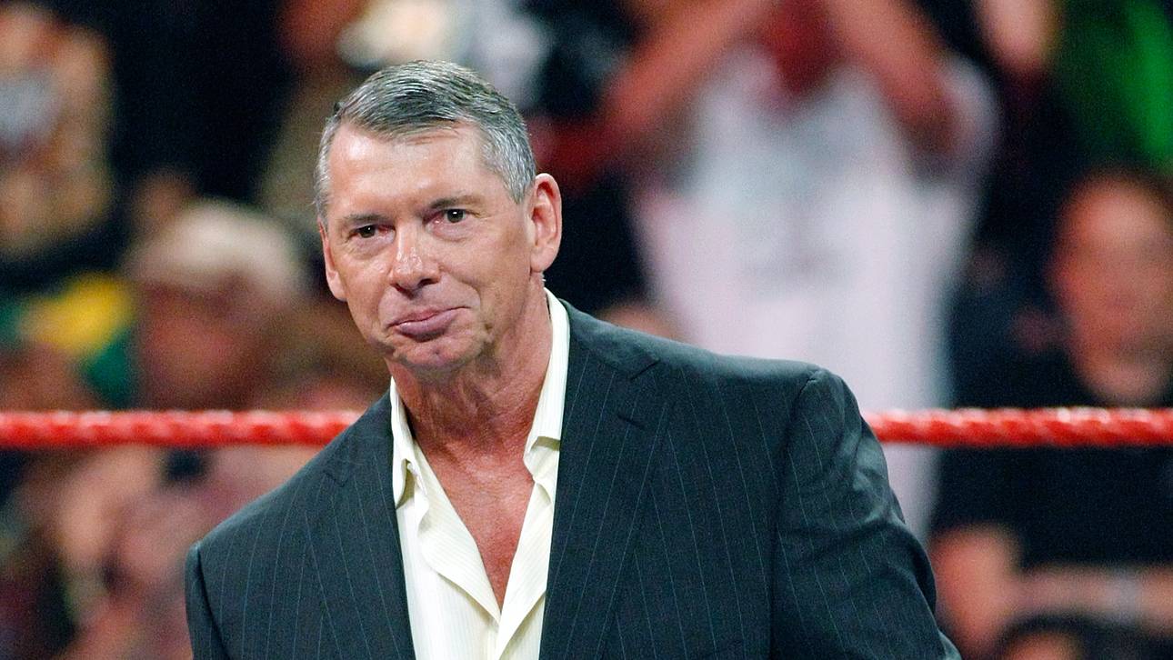 WWE-Chef Vince McMahon beaufsichtigt noch immer seine wichtigsten TV-Shows