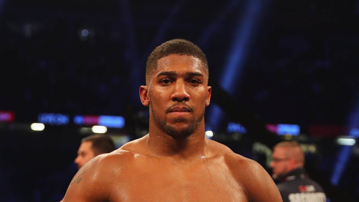Anthony Joshua siegte auch im 20. Profi-Kampf seiner Karriere durch K.o. Seine Titel der Verbände IBF und WBA hat der Brite damit erfolgreich verteidigt