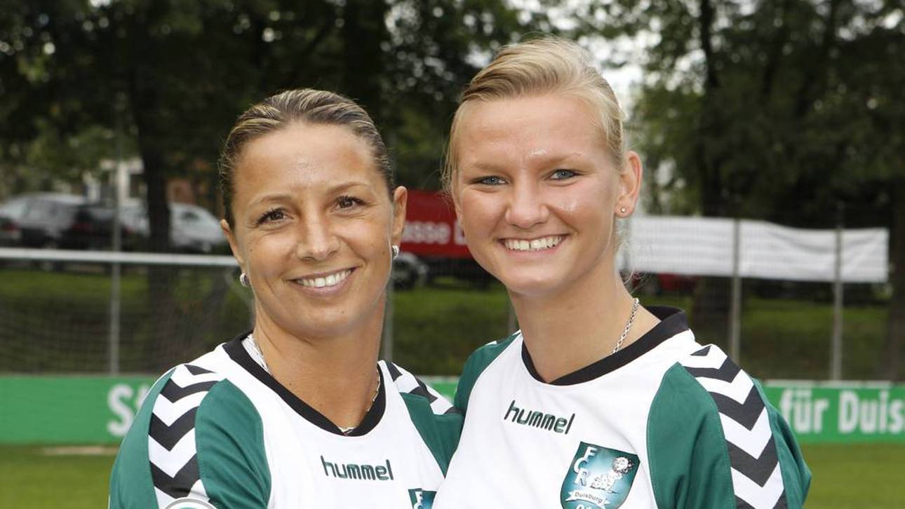 Inka Grings (l.) und Alexandra Popp (r.) beim FCR Duisburg in der Saison 2011/12