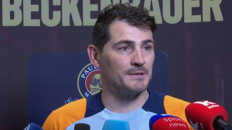 Iker Casillas hat lobende Worte für Manuel Neuer übrig und rät diesem, dass er seine Karriere so lang wie möglich fortsetzen soll. Casillas musste seine Karriere 2019 mit 37 Jahren wegen eines Herzinfarkts beenden.