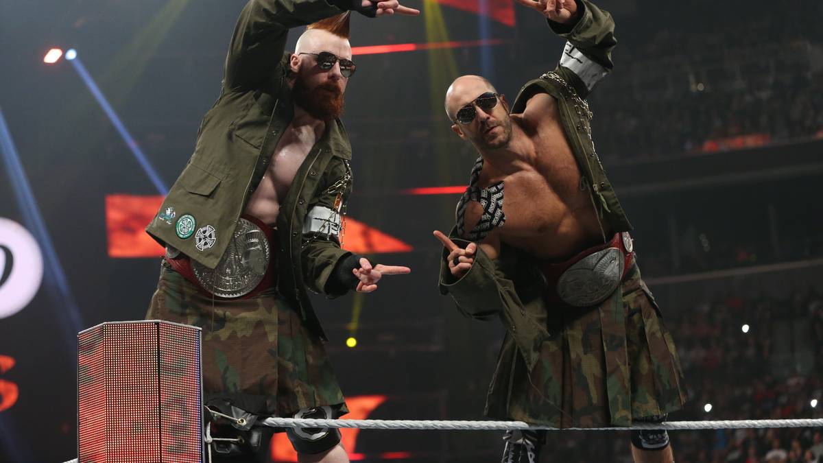 Für noch mehr flotte und harte Action stehen die RAW-Tag-Team-Champions Sheamus (l.) und Cesaro