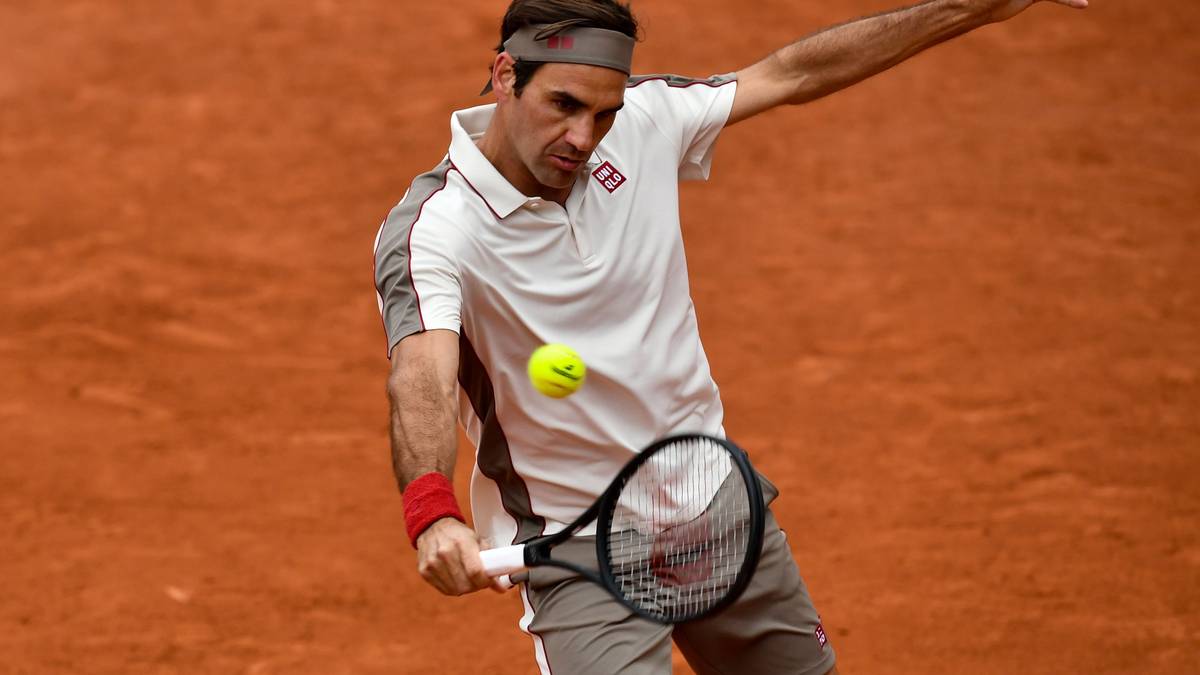 Seit dem 17. Juni ist er 1000 Wochen in den Top 50, davon 993 am Stück. Die Erfolgsgeschichte des Maestro geht auch in Wimbledon weiter