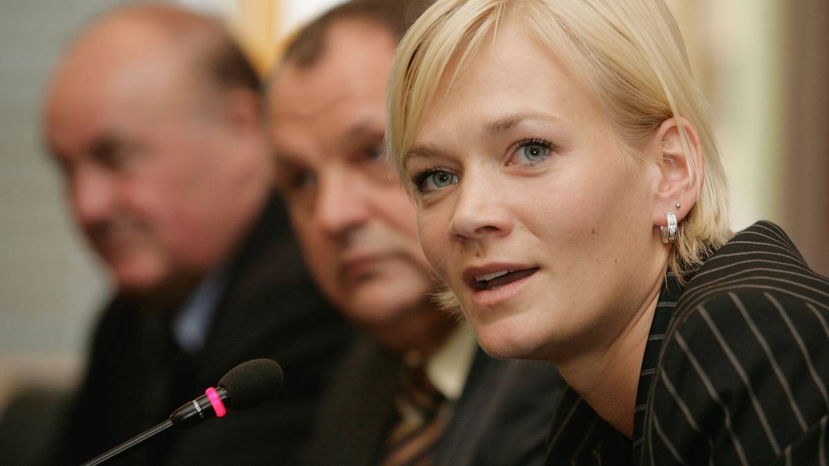 Steinhaus' Fußball-Märchen begann im Jahr 2007, als sie in den Zweitliga-Kader der Schiedsrichter befördert wurde. Damals wie heute ist sie der erste weibliche Referee in diesem Kreis