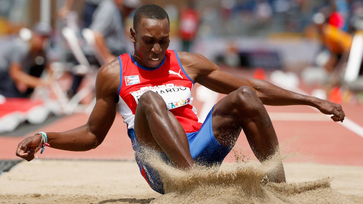 Der Kubaner Pedro Pablo Pichardo belebt mit dem US-Amerikaner Christian Taylor den Dreisprung. Beim Diamond-League-Meeting in Doha knacken Pichardo (18,06 m) und Taylor (18,04 m) als vierter und fünfter Dreispringer der Geschichte die 18-Meter-Marke