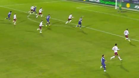 Die Highlights der Partie Erzgebirge Aue - FC Ingolstadt 04 aus der 3. Liga im Video.