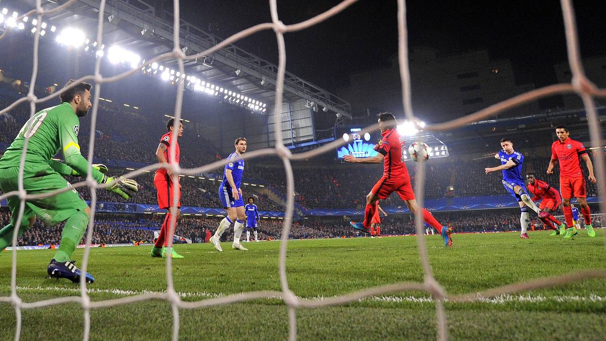 Stattdessen trifft Chelseas Gary Cahill zur Führung